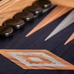 Backgammon Marqueté Noyer et Chêne Noir – Image 3